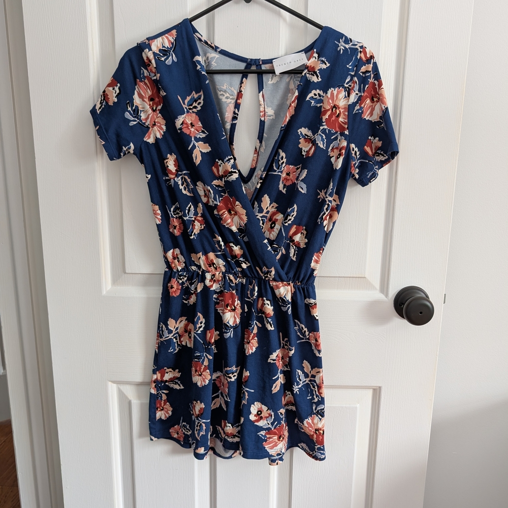 French Grey Women's Floral Patterned Romper Navy Red Peach Small
